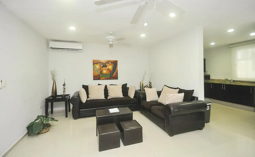 פלאייה דל כרמן Phenomenal Location Near Beach & 5Th With Stunning Roof Pool דירה פלאייה דל כרמן